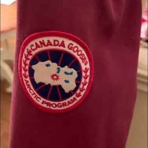 Women’s Canada Goose Coat Size Small Magenta